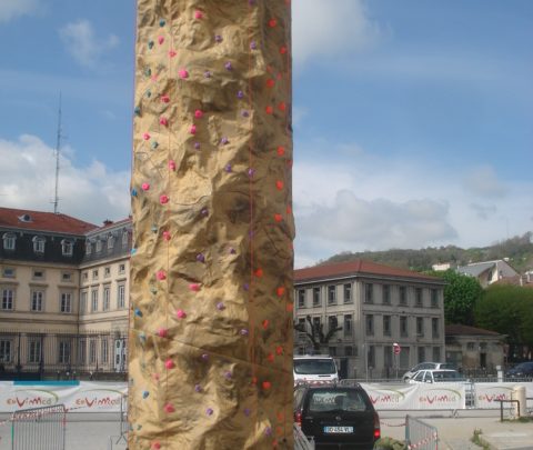 location de mur d'escalade au puy en velay