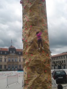 location de mur d'escalade en haute loire au puy en velay
