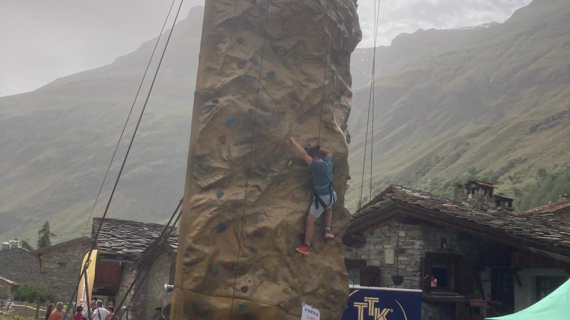 mur escalade à la montagne